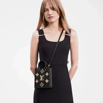 Louis Vuitton Женская сумка через плечо Petit Sac Plat 4546335