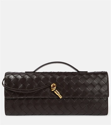 Клатч Andiamo Intrecciato из кожи Bottega Veneta, Fondant-M Brass 25641520