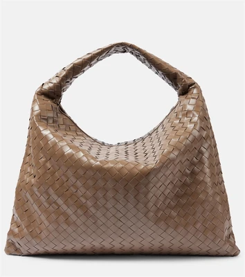 Hop Large Intrecciato кожаная сумка через плечо Bottega Veneta, Pinecone M- B  Pinoc 25641530