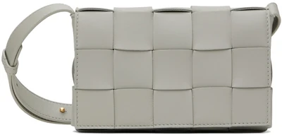Серая маленькая сумка-кассета Bottega Veneta 4086322