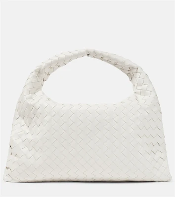 Сумка через плечо из кожи Hop Intrecciato Bottega Veneta, White-M Brass 25641596