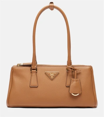 Средняя кожаная сумка-тоут Galleria Prada, коричневый 25638790