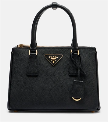 Галерея Saffiano маленькая кожаная сумка-тоут Prada, черный 25639755