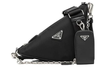 Нейлоновая треугольная сумка через плечо портативная женская черная PRADA 26494789