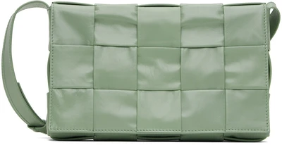 Зеленая сумка-кассета Bottega Veneta, цвет New sauge/Silver 7693300