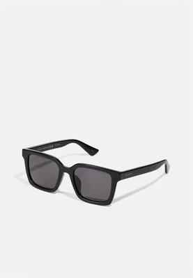 Солнцезащитные очки Gucci, черный 13589641