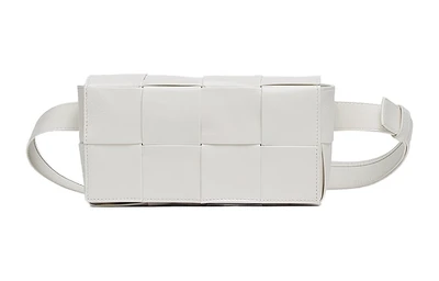 Bottega Veneta Мини-поясная сумка из коровьей кожи для мужчин белая 27894674