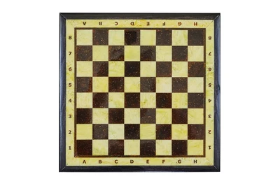 Шахматная доска малая с рамкой из янтаря 25*25 492397758