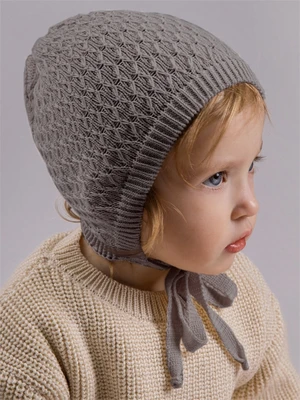 Шапочка детская вязаная Amarobaby Berry, демисезонная, серый AB-OD26-BER16/11-38