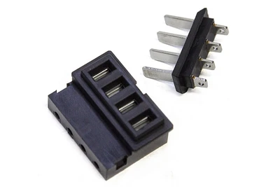 Контактная группа 4-pin 1652259587