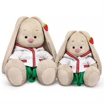 {{photo.Alt || photo.Description || 'Зайка Ми в курточке и с земляничкой на ушке'}}