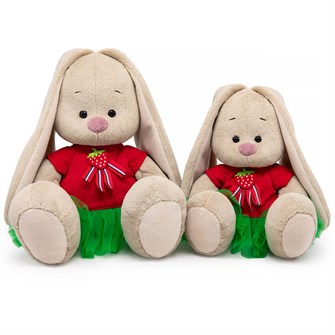 {{photo.Alt || photo.Description || 'Зайка Ми в комбинированном платье с земляничкой'}}