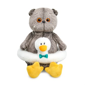 {{photo.Alt || photo.Description || 'Кот Басик в плавательном круге "Гусик"'}}