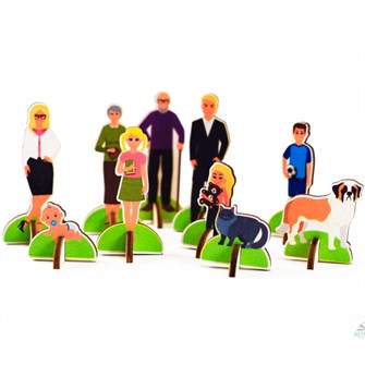 Набор плоскостных фигурок на подставках СЕМЬЯ 5-7 см ХДФ ИО-476 116-174