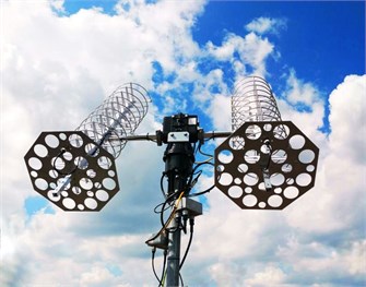 {{photo.Alt || photo.Description || 'Станция приема и управления спутниками «Завиток-М» ✅'}}