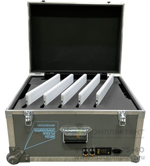 {{photo.Alt || photo.Description || 'Мобильный компьютерный класс MOBICLASS ALTA 7+1 на ноутбуках в кейсе'}}