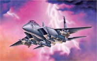 0166  авиация  F-15E STRIKE EAGLE (1:72) 8001283801669