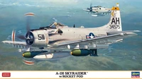 02466  авиация  A-1H Skyraider w/ Rocket pod Limited Edition  (1:72) 4967834024663