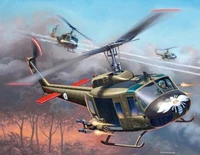 04983  авиация  Bell UH-1H Gunship  (1:100) 2000000176437