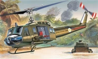 1247  авиация  UH - 1D SLICK  (1:72) 8001283012478