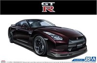 05317  автомобили и мотоциклы  Nissan R35 GT-R Spec-V '09  (1:24) 4905083053171