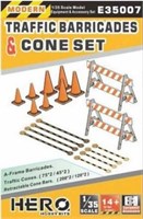 E35007  наборы для диорам  Traffic Barricades &amp; Cone Set  (1:35) 4710205350072