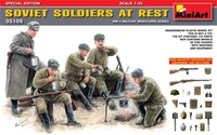 35109  фигуры  SOVIET SOLDIERS AT REST SPECIAL EDITION  (1:35) 4820041102909