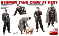 35198  фигуры  GERMAN TANK CREW AT REST  (1:35) 4820183310347