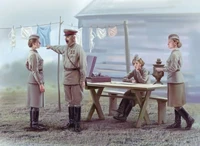 35621  фигуры  Советские женщины-военнослужащие (1:35) 2000000042107