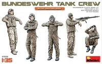 37032  фигуры  BUNDESWEHR TANK CREW  (1:35) 4820183311214
