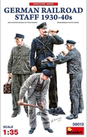 38012  фигуры  GERMAN RAILROAD STAFF 1930-40s  (1:35) 4820183311986