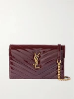Сумка через плечо Cassandre Envelope из лакированной кожи с ромбовидной стежкой SAINT LAURENT, бордовый 47344414