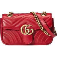 Мини-сумка Gucci GG Marmont Matelass?, красная 620073