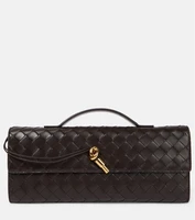 Клатч Andiamo Intrecciato из кожи Bottega Veneta, Fondant-M Brass 25641520