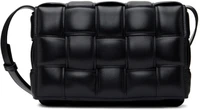 Черная стеганая сумка-кассета Bottega Veneta 1082495