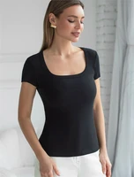 Футболка из трикотажа в широкий рубчик D49.029