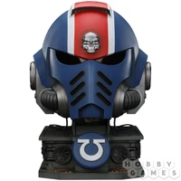 Фигурка JoyToy. Space Marine 2: Ultramarines Lieutenant Titus' MKX Helmet &amp; Display Stand 756571