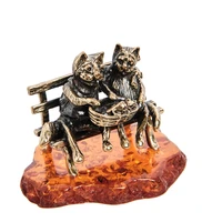 AM-1054 Фигурка «Коты Пара с котятами» (латунь, янтарь) 1682379269