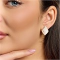 Серьги квадрат Каталог >> Бижутерия >> Ювелирная бижутерия коллекция "Дубай" покрытие позолота, вставка: искусственный перламутр, арт.216.471 216.471