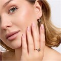 Комплект ювелирной бижутерии коллекция "Дубай" в форме цветов серьги и кольцо 18 р, покрытие позолота, вставка: фианиты, цвет: зеленый, арт.314.884-18 314.884-18