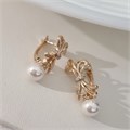 Серьги Каталог >> Бижутерия >> Ювелирная бижутерия коллекция "Xuping" покрытие позолота, вставка: фианиты и искусственный жемчуг, цвет: прозрачный, арт.101.310 101.310