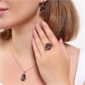 Комплект Каталог >> Бижутерия >> Ювелирная бижутерия серьги, кулон и кольцо 18 р, покрытие: посеребрение, вставка: фианит, цвет: серый, арт.313.064-18 313.064-18