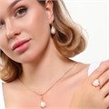 Комплект ювелирной бижутерии коллекция "Дубай" серьги, кулон и кольцо 17 р, покрытие позолота, вставка: искусственный камень молочного цвета, арт.314.799-17 314.799-17