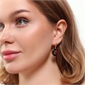 Серьги подвески Каталог >> Бижутерия >> Ювелирная бижутерия коллекция "Дубай" покрытие позолота, вставка: цветная эмаль и крупный фианит, цвет: красно-оранжевый и черный, арт.215.347 215.347