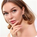 Комплект ювелирной бижутерии коллекция "Дубай" серьги и кольцо 17 р, покрытие позолота, вставка: цветная эмаль и крупный фианит, цвет: оранжево-красный и черный, арт.215.344-17 215.344-17
