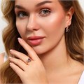 Комплект ювелирной бижутерии коллекция "Дубай" серьги и кольцо 18 р, покрытие позолота, вставка: фианиты, цвет: фиолетовый, арт.213.941-18 213.941-18