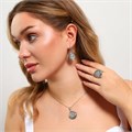 Крупный комплект ювелирной бижутерии серьги, кулон и кольцо 19 р, покрытие: посеребрение, вставка: фианиты, искусственный камень, сухоцветы, цвет: графитовый и голубой, арт.213.878-19 213.878-19