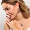 Крупный комплект ювелирной бижутерии серьги, кулон и кольцо 19 р, покрытие: посеребрение, вставка: фианиты, искусственный камень, сухоцветы, цвет: графитовый и фиолетовый, арт.213.876-19 213.876-19