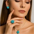 Комплект ювелирной бижутерии серьги, кулон и кольцо 18 р, покрытие: посеребрение, вставка: бусины, цвет: бирюзовый, арт.314.672-18 314.672-18