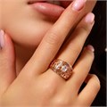 Кольцо широкое 18 р Каталог >> Бижутерия >> Ювелирная бижутерия Дубайское золото покрытие позолота, вставка: фианиты, цвет: прозрачный, арт.314.607-18 314.607-18